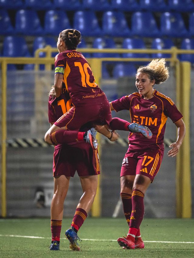 As Roma Gallery Image - Derby femminile