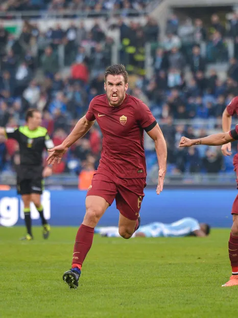  Strootman talks derby goals, Roma thrills, Totti and De Rossi 