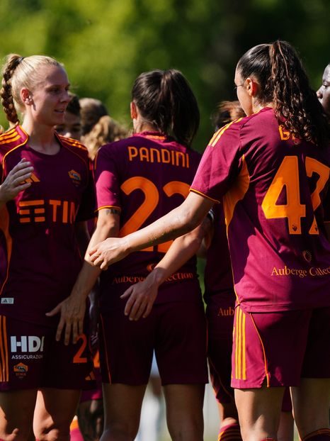  Le giallorosse battono l'Aktobe 2-0 nel Round 2 