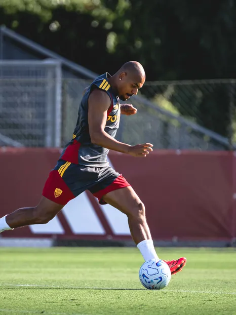  The Giallorossi squad for Cannes-Roma 