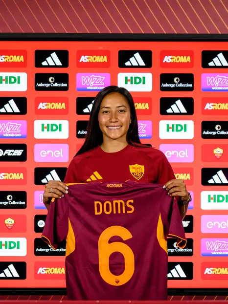 Maya Doms signs for AS Roma