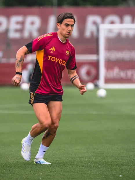The Giallorossi squad for Parma v Roma