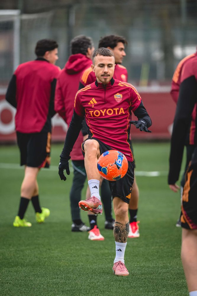 As Roma Gallery Image - Allenamento 8/01