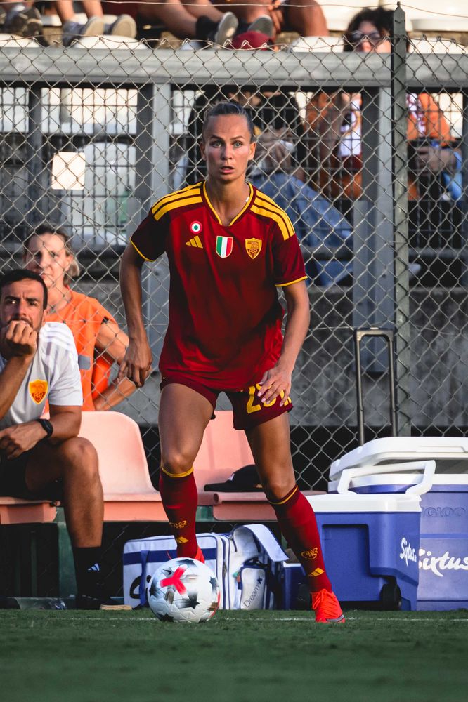 As Roma Gallery Image - Femminile