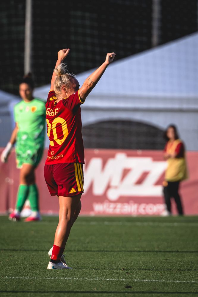 As Roma Gallery Image - Femminile