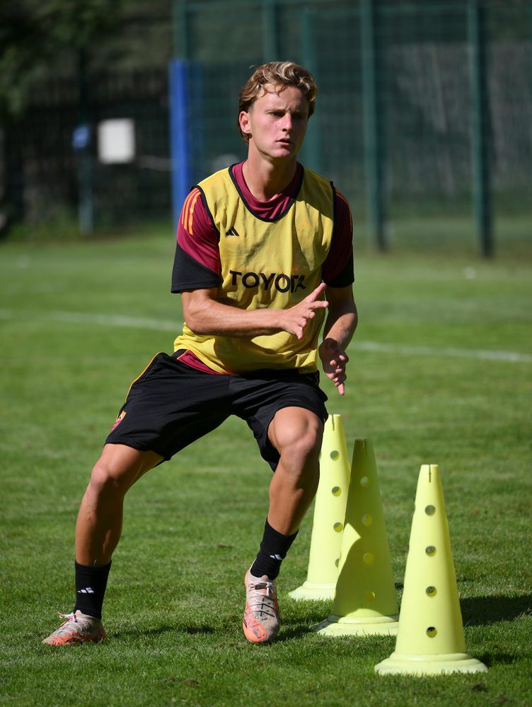 As Roma Gallery Image - Allenamento Primavera Pinzolo