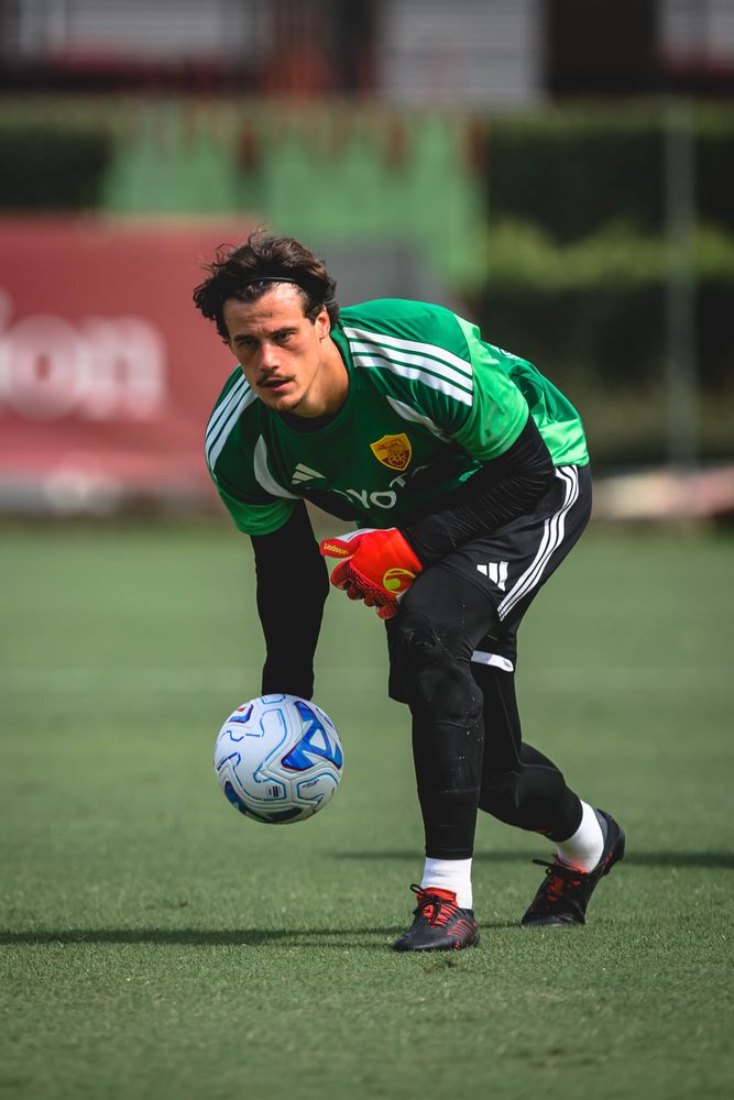As Roma Gallery Image - Gallery allenamento venerdì 28