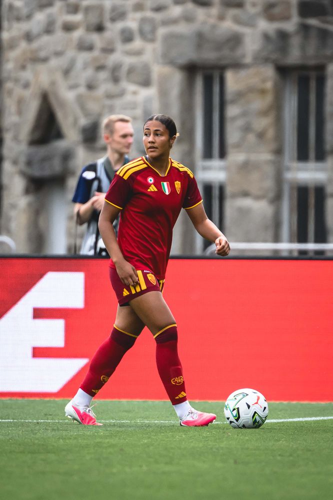 As Roma Gallery Image - Femminile
