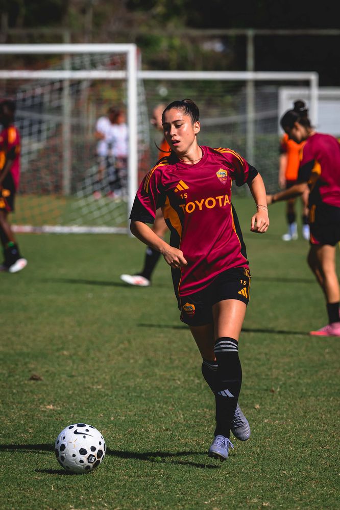 As Roma Gallery Image - gallery rifinitura Femminile