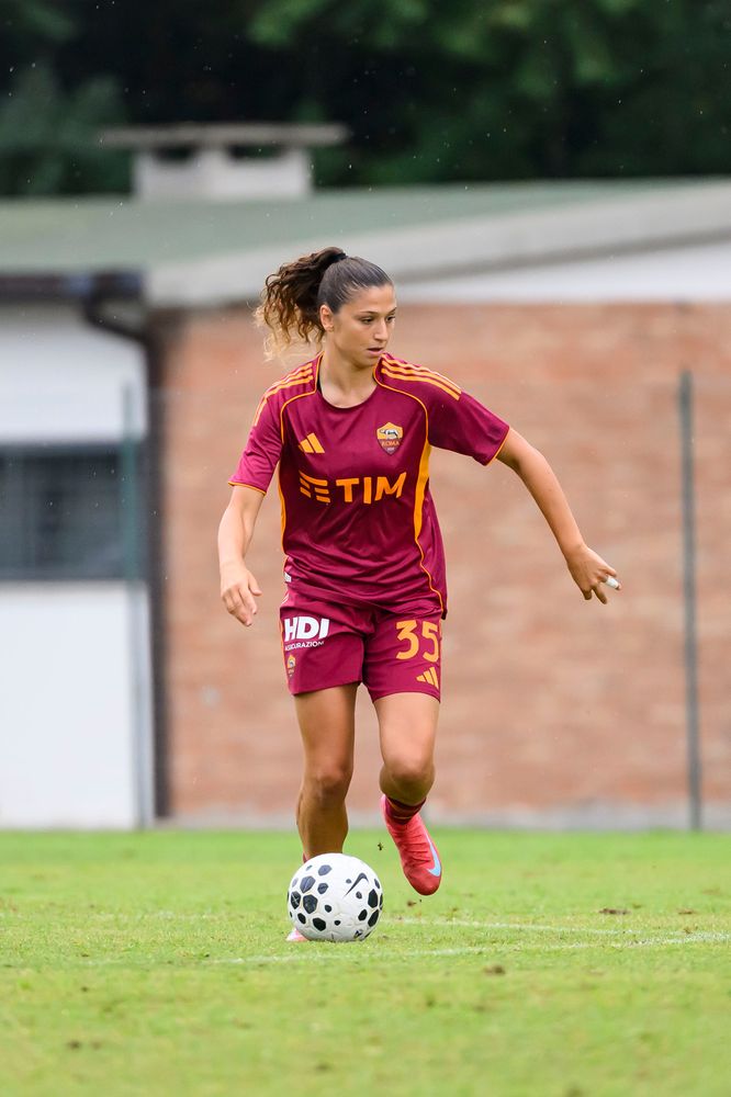 As Roma Gallery Image - Femminile