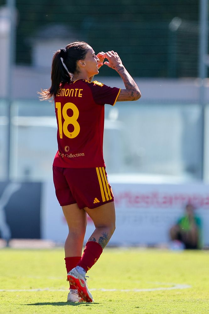 As Roma Gallery Image - Femminile