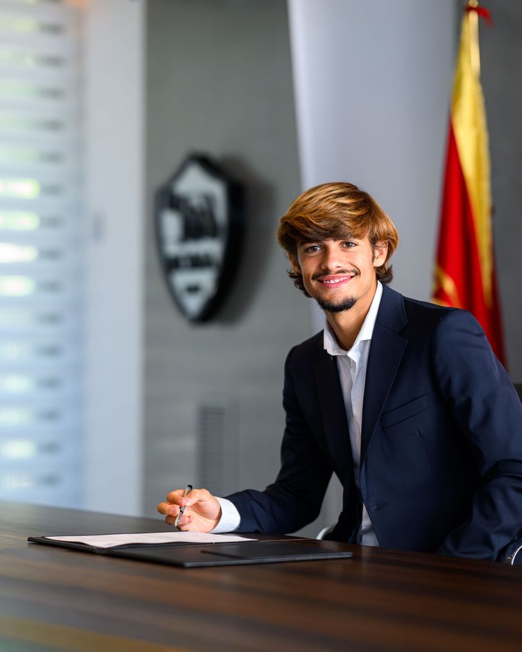 As Roma Gallery Image - Mora