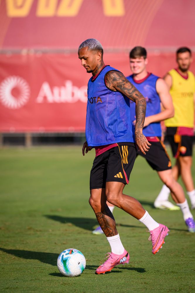 As Roma Gallery Image - Allenamento