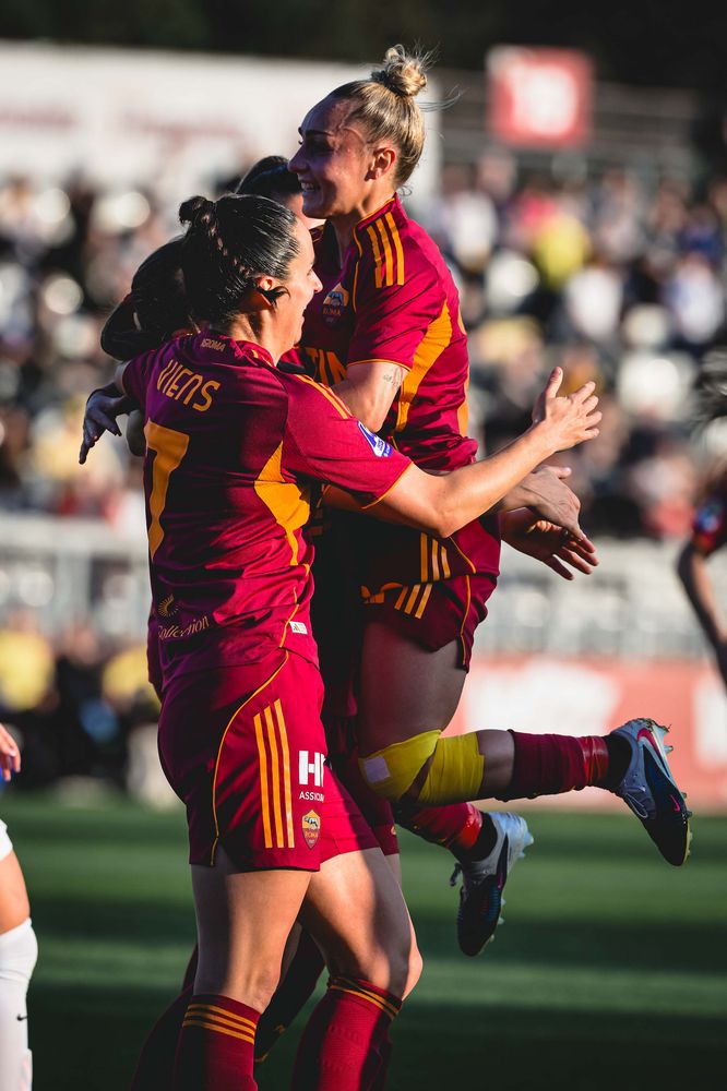 As Roma Gallery Image - Roma-Como Women