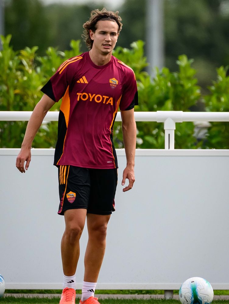 As Roma Gallery Image - Gallery Inghilterra primo giorno