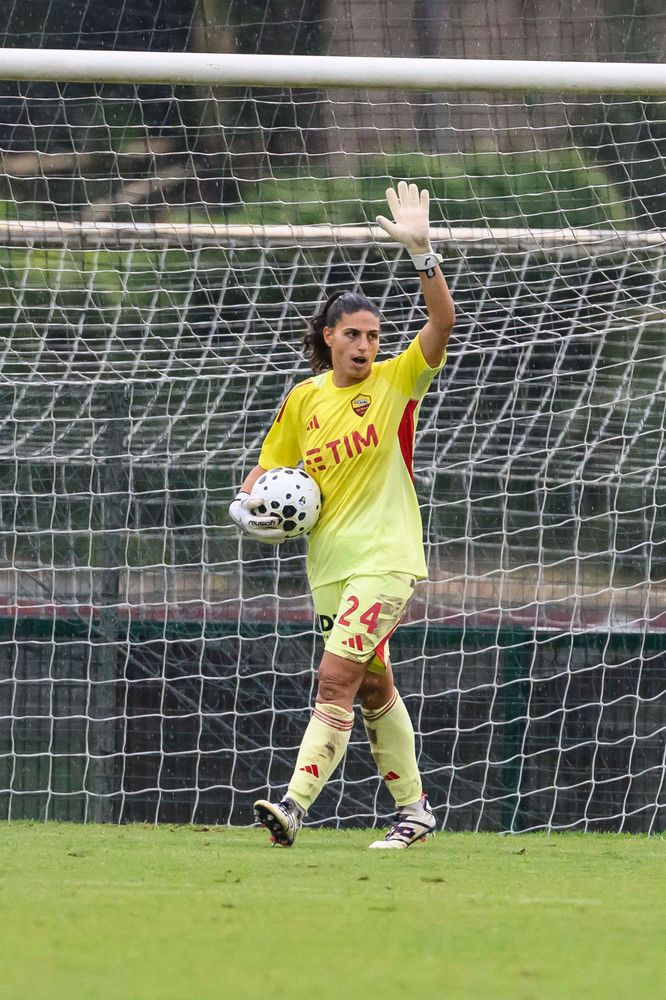 As Roma Gallery Image - Femminile