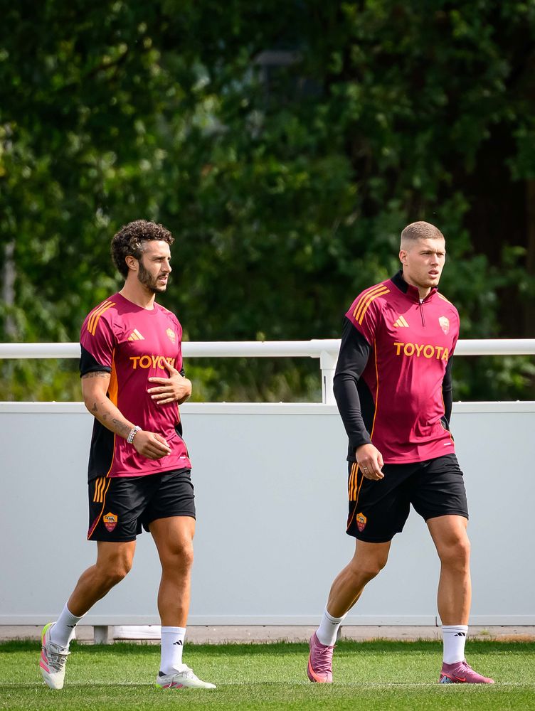 As Roma Gallery Image - Gallery Inghilterra primo giorno