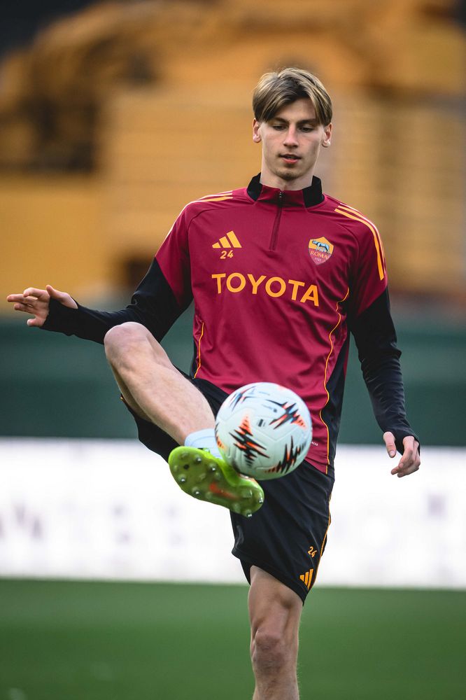 As Roma Gallery Image - Gallery allenamento Atene