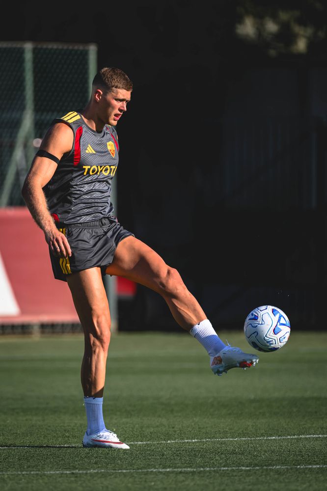 As Roma Gallery Image - Gallery: l'allenamento del venerdì