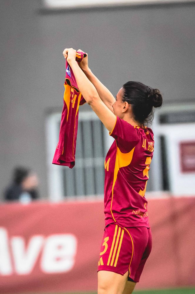 As Roma Gallery Image - Derby Women