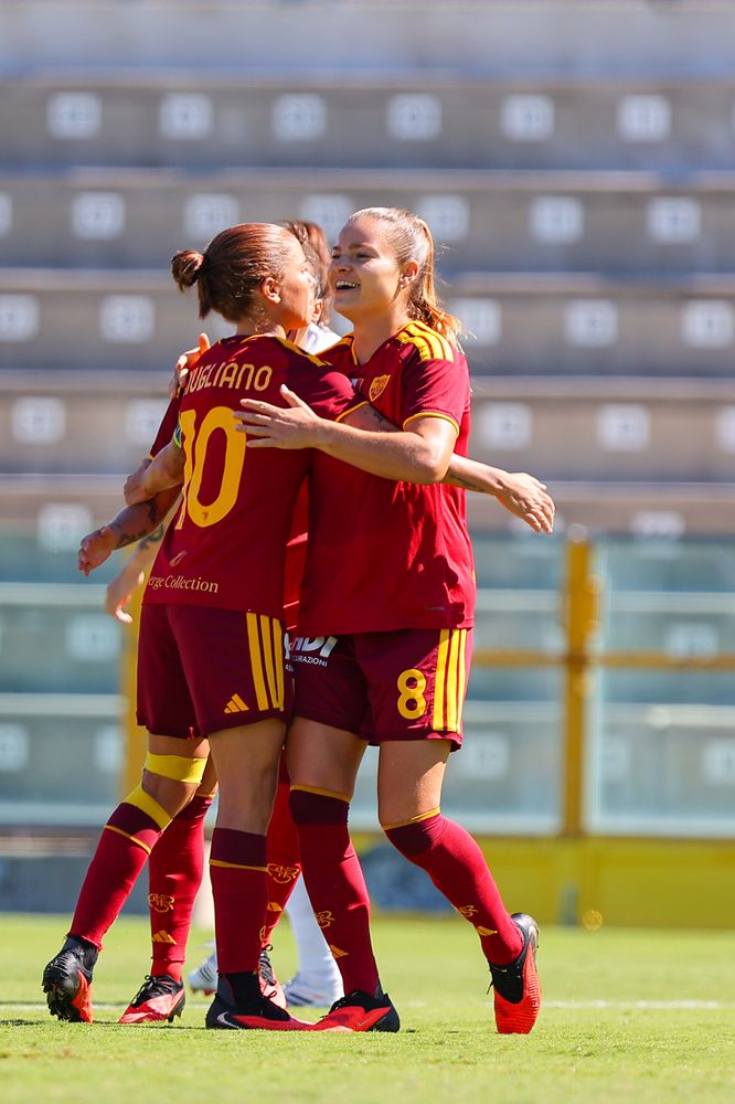 As Roma Gallery Image - Femminile