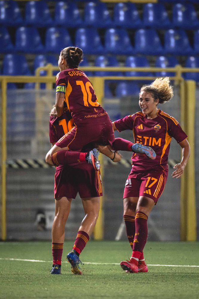 As Roma Gallery Image - Derby femminile