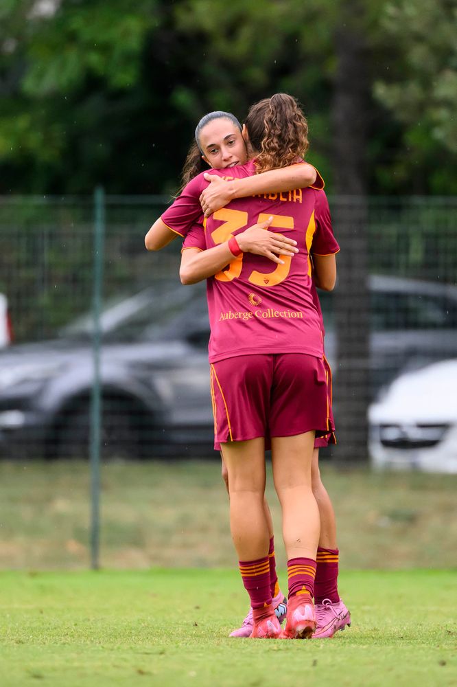 As Roma Gallery Image - Femminile