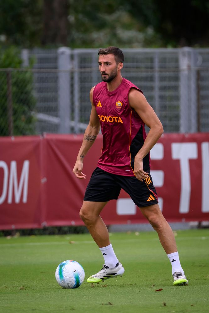 As Roma Gallery Image - Allenamento