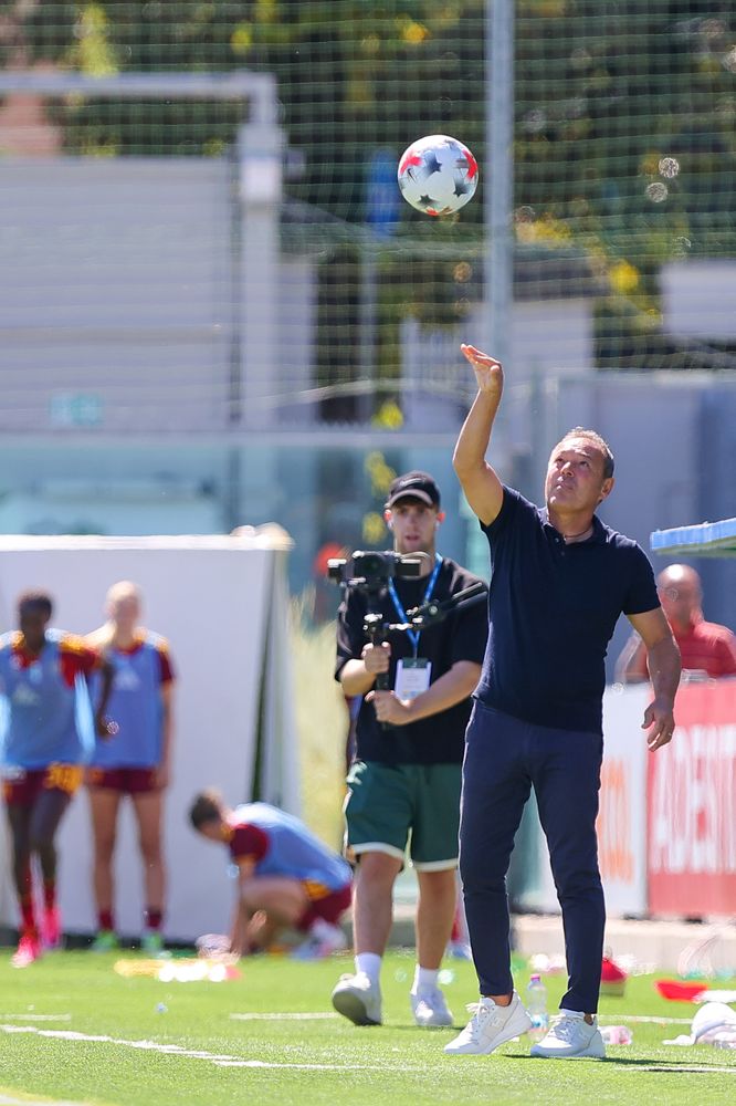 As Roma Gallery Image - Femminile