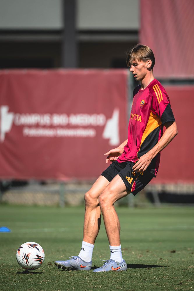 As Roma Gallery Image - Allenamento