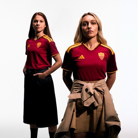 As Roma Gallery Image - AS Roma 26/278 Jersey gallery